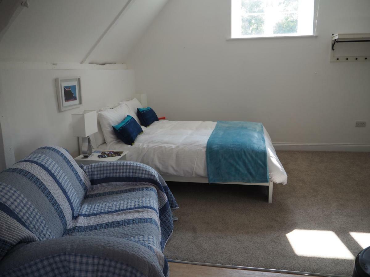 Hayloft Apartment Пилбъро Екстериор снимка