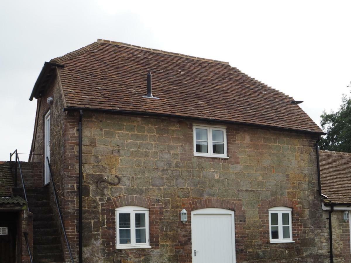 Hayloft Apartment Пилбъро Екстериор снимка